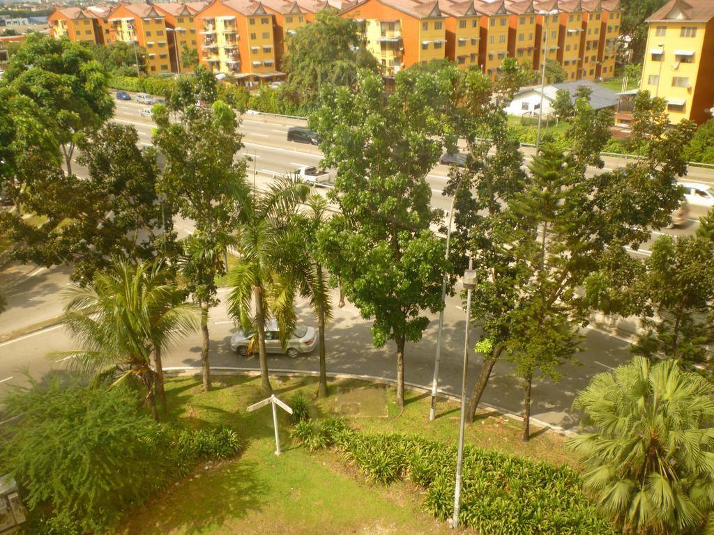 Hotel Sri Sutra - Bandar Sunway 3 Petaling Jaya Exterior foto